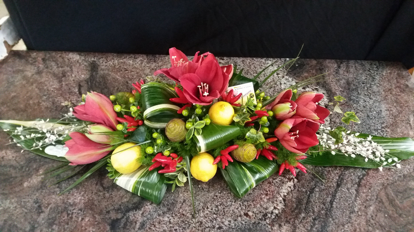 composizioni regalo di frutta e fiori